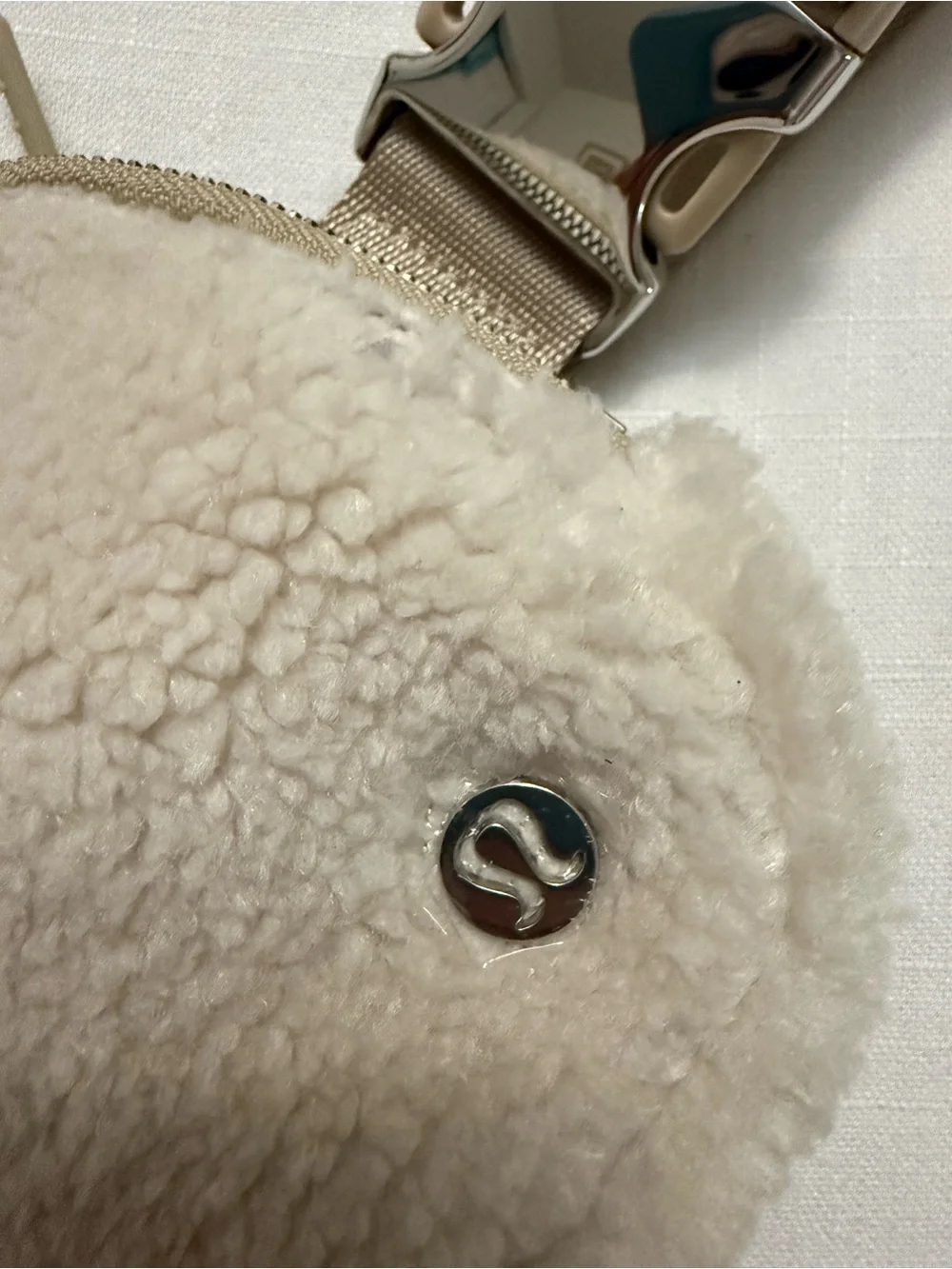 Lululemon Everywhere Belt Bag 1L